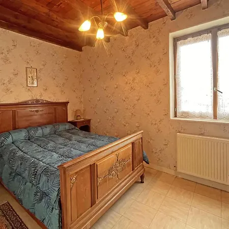 à La Campagne Avec Animaux Acceptés Proche Saint-étienne - Fr-1-496-144 Casa rural
